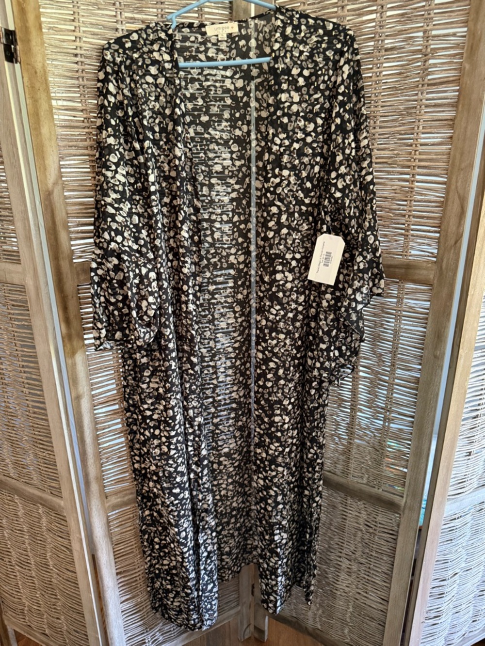Umgee Black & Cream Floral Sheer Kimono